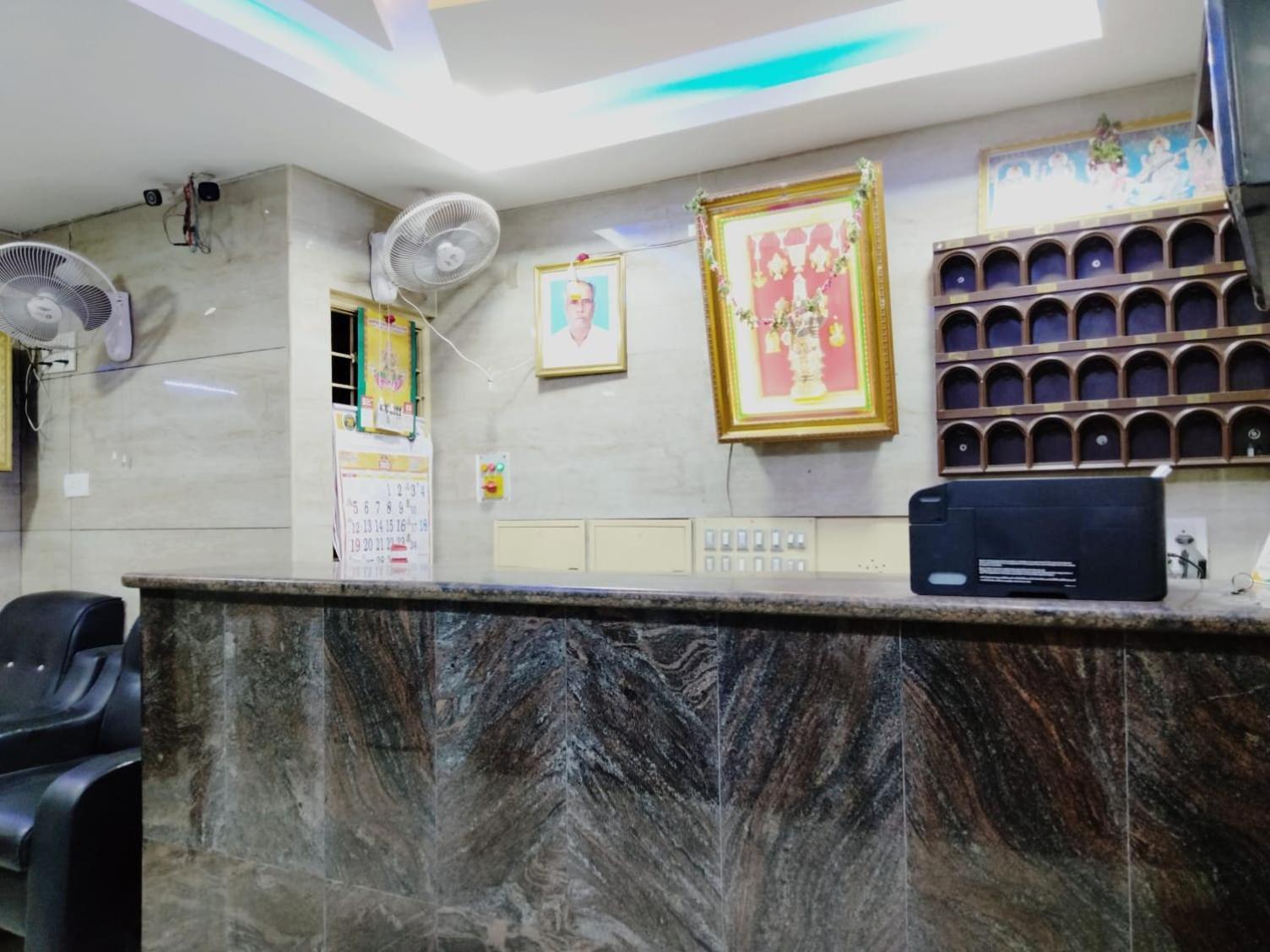Gemini Guest House Madras Buitenkant foto
